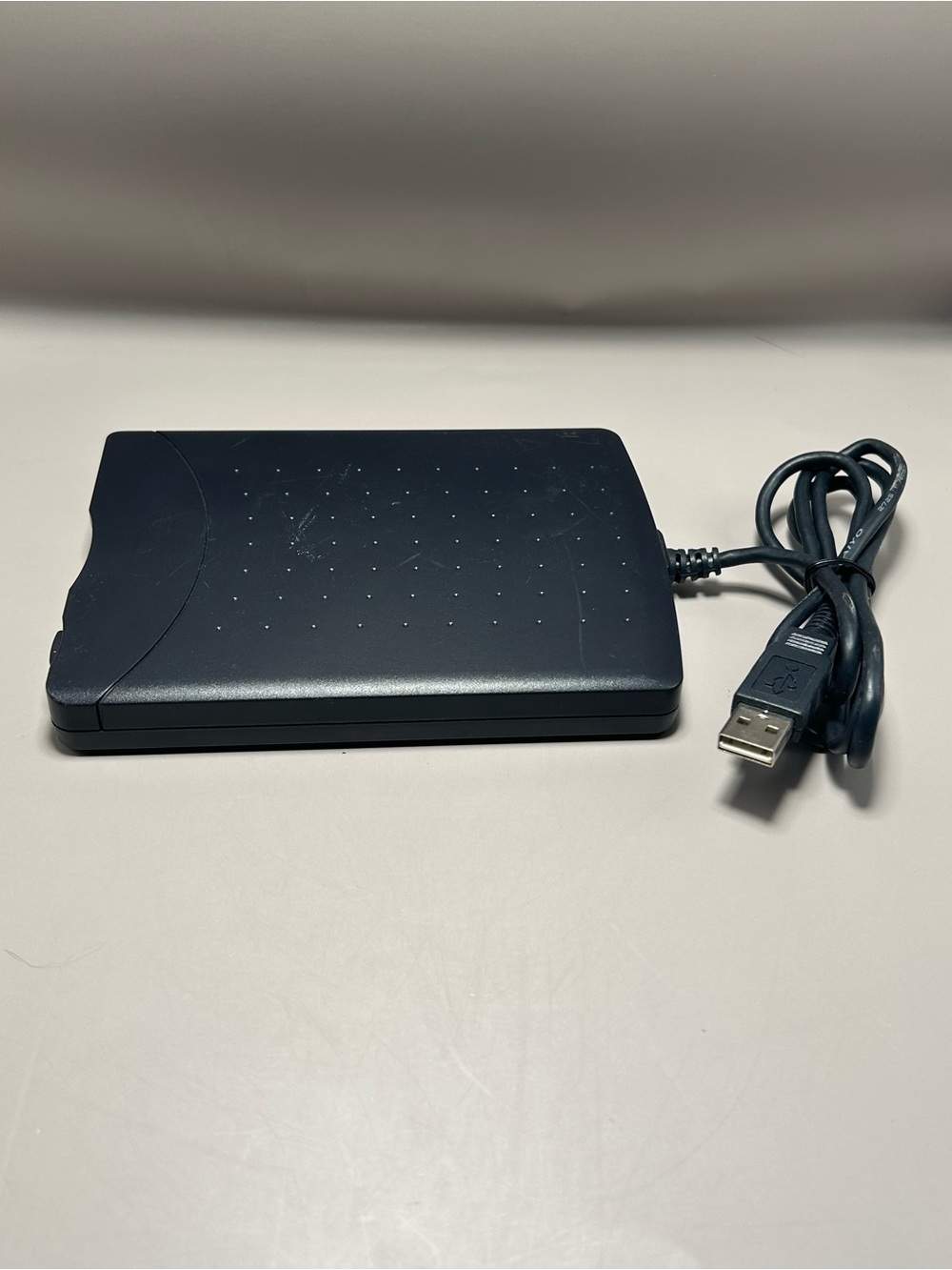 Dell USB 3.5 External Floppy Disk Drive Module - Picture 4 of 8